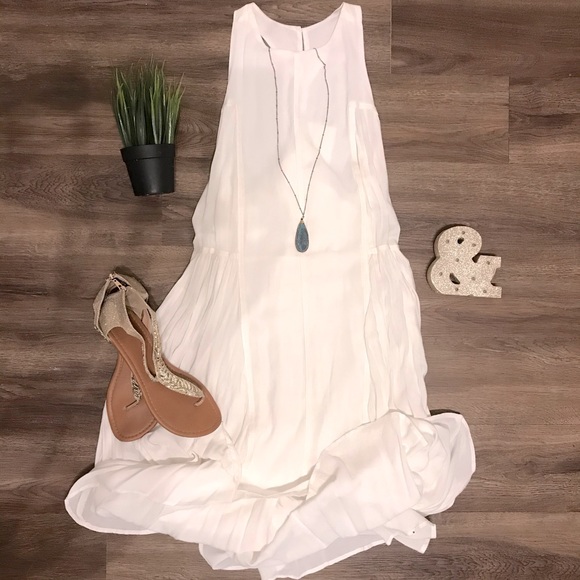 Three Of Something White Seven Caves Dress - Picture 1 of 11